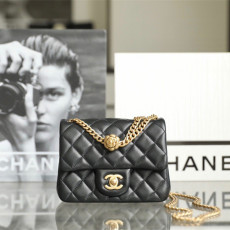 Chanel 골드볼 Flap Bag(18cm)_black