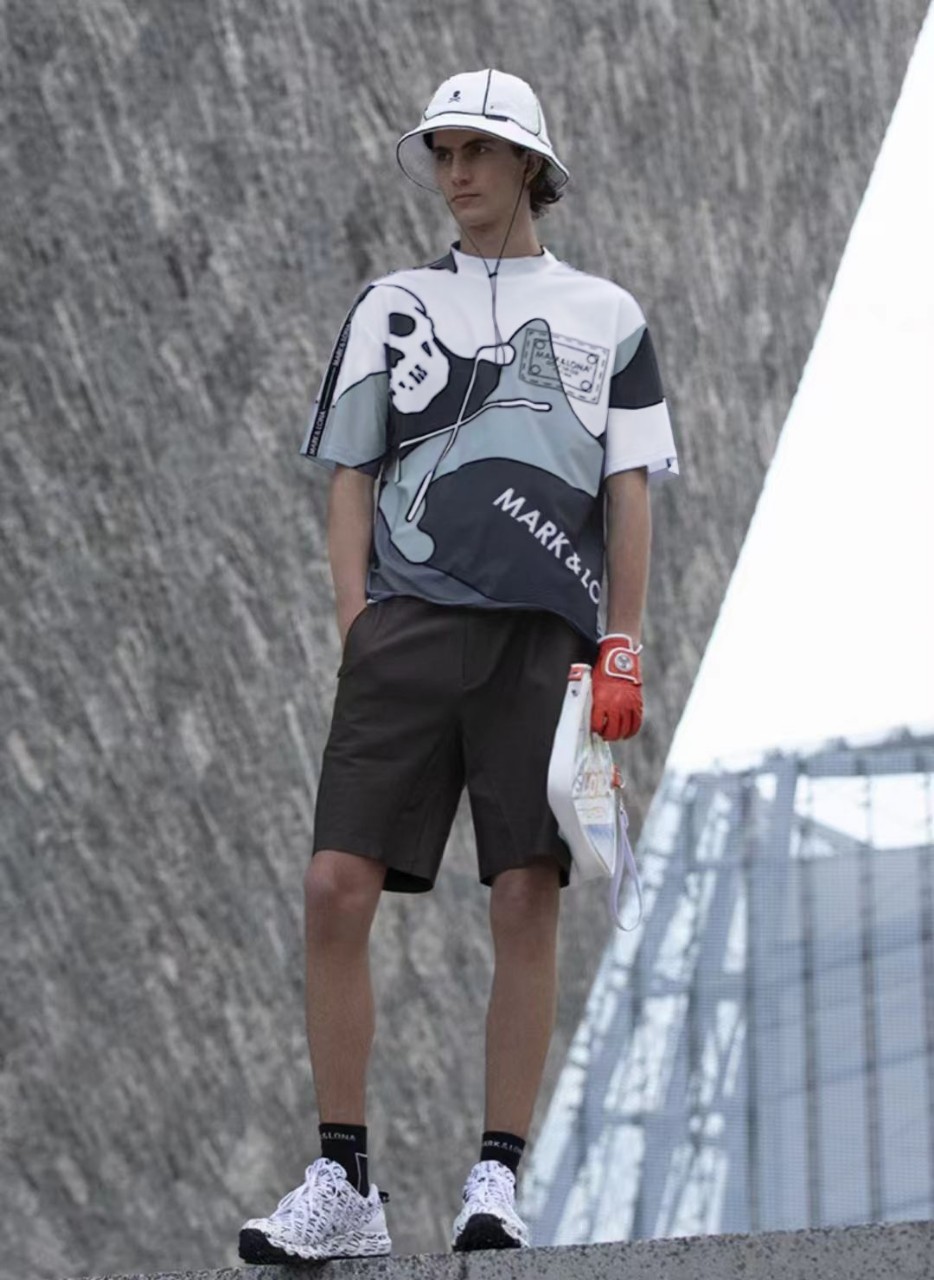 Mark & Lona Herald@-fit Tee